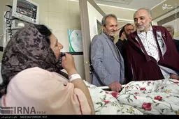 عیادت صالحی از بیماران بیمارستان/تصاویر