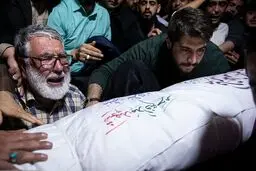 تصاویر: وداع با پیکر شهید مدافع حرم