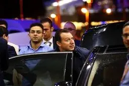  ویلموتس ایران را ترک کرد