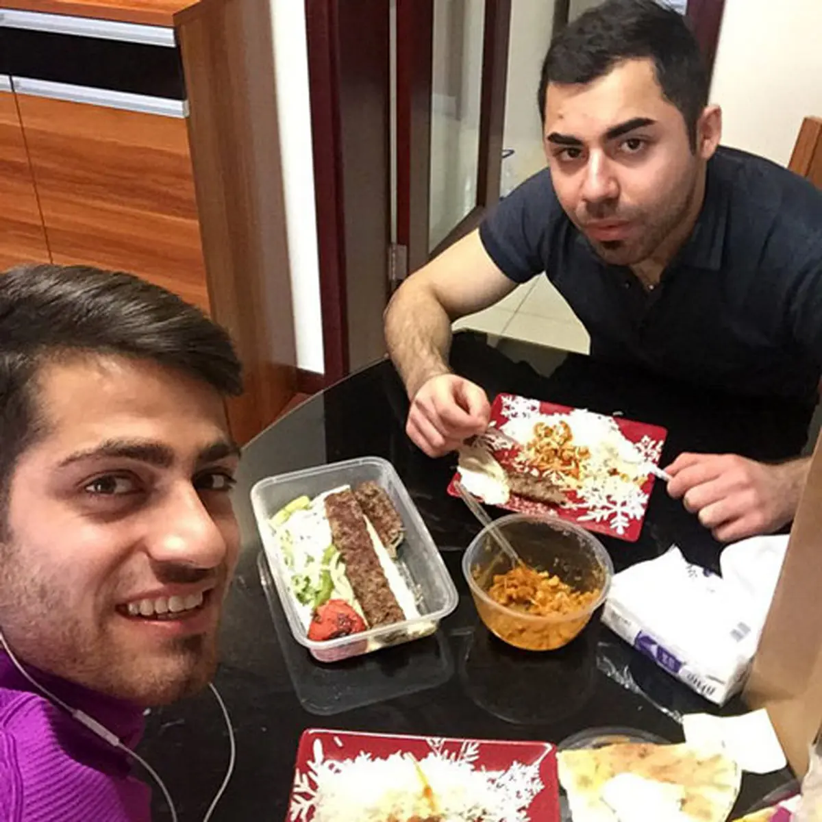 ناهار لژیونر تیم ملی در چین/عکس