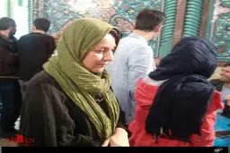 بازیگر زن مشهور هم رای داد/ عکس