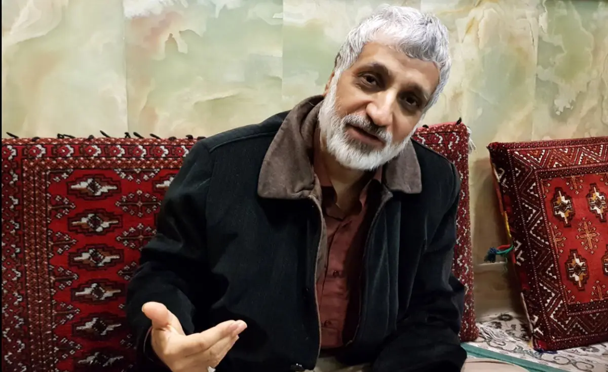 ابراهیم فیاض:معجونی از همه نیروهای سیاسی در دولت حضور دارند/ روحانی ترمز چپ ها و اصلاح طلبان را در دولت می کشد /چارچوب‌های تضادگونه در دولت به شدت زیاد است/ روحانی گاهی نقش اصلاح‌طلبی بازی می‌کند و گاهی محافظه کار می‌شود/ دولت روحانی در حوزه سیاست خارجی س