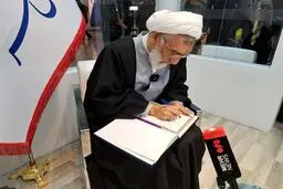 بازدید «مصطفی پورمحمدی» از غرفه خبرگزاری مهر
