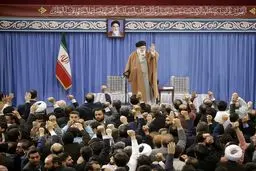 دیدار جمعی از مداحان و ذاکران اهل بیت(ع) با رهبرمعظم انقلاب/ تصاویر