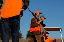 تصاویری از تفریح ترامپ با تفنگ شکاری