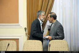 گپ حداد عادل و ولایتی در حاشیه جلسه مجمع تشخیص مصلحت نظام/ عکس