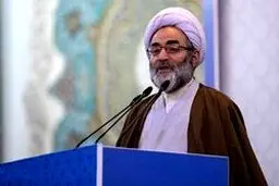 امام جمعه رشت: ايستادگی مقتدر رهبری در برابر قدرت‌های جهانی