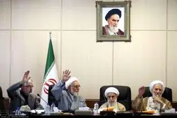 لحظه رای گیری از اعضای مجمع تشخیص مصلحت نظام در خصوص وضعیت سپنتا نیکنام/عکس