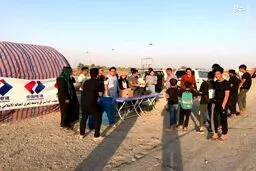 عکس|چینی ها در راهپیمایی اربعین موکب زدند