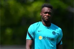 مهاجم منچسترسیتی از پرسپولیس زمان خواست!