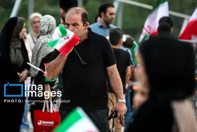 یادبود