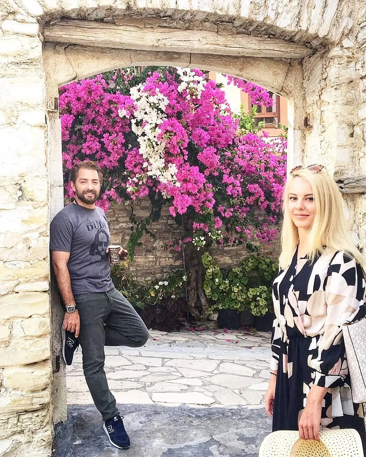 بهرام رادان در کنار آندریا بازیگر نقش ربکا در ایده اصلی