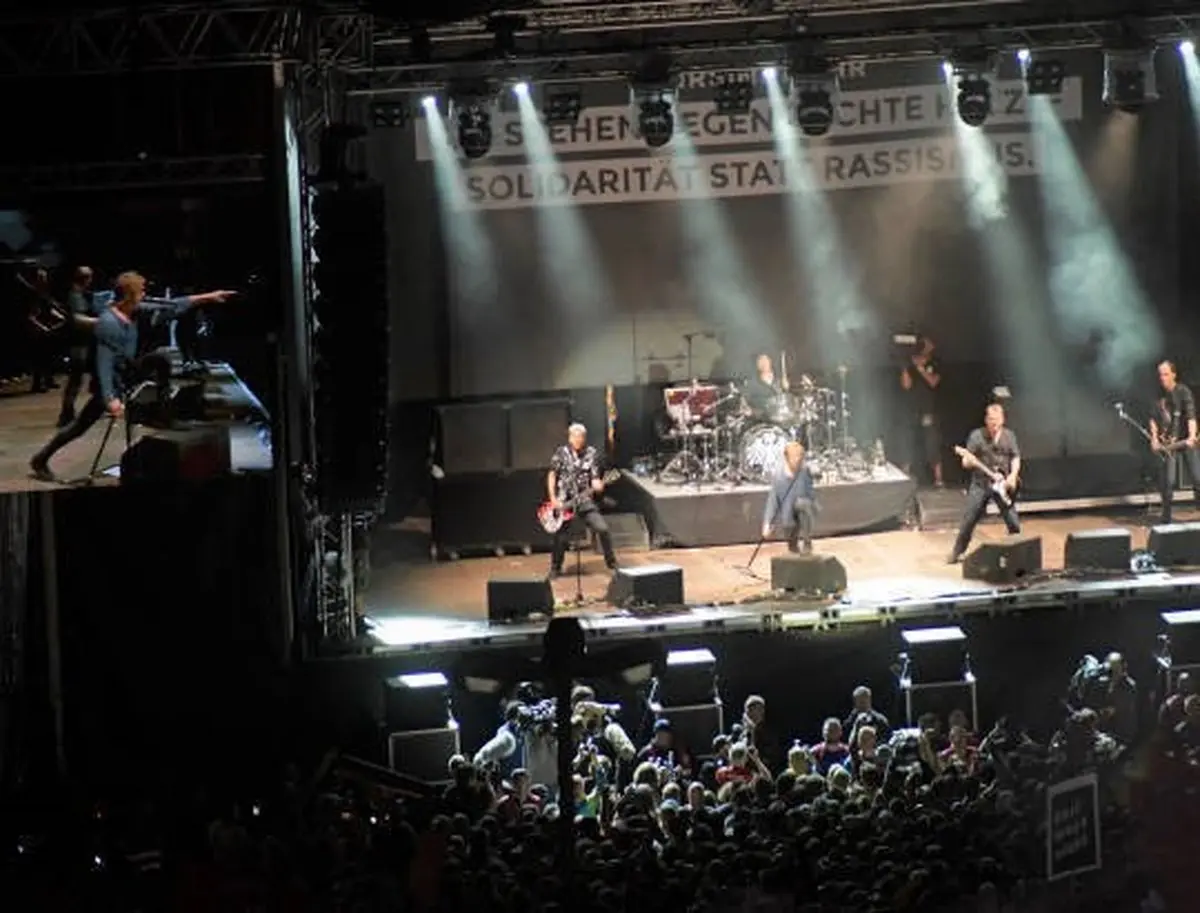 کنسرت رایگان ضد نژادپرستی در آلمان / تصاویر