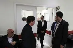 عیادت وزیر بهداشت از آیت‌الله واعظ طبسی/عکس