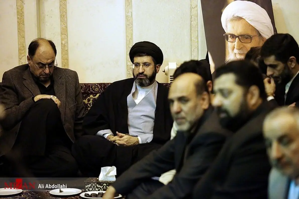 فرزند رهبر انقلاب در مراسم عزاداری حسینیه آیت الله واعظ طبسی/عکس