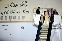 حواشی سفر پادشاه عربستان به ژاپن/ 10 هواپیما برای انتقال ملک سلمان و هیئت همراه به توکیو