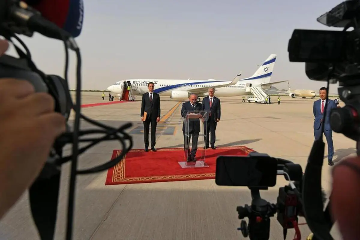 فرود اولین هواپیمای رژیم صهیونیستی در امارات + عکس