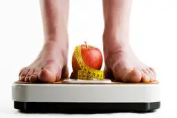 کاهش وزن سریع پس از تعطیلات نوروز چه عوارضی دارد؟