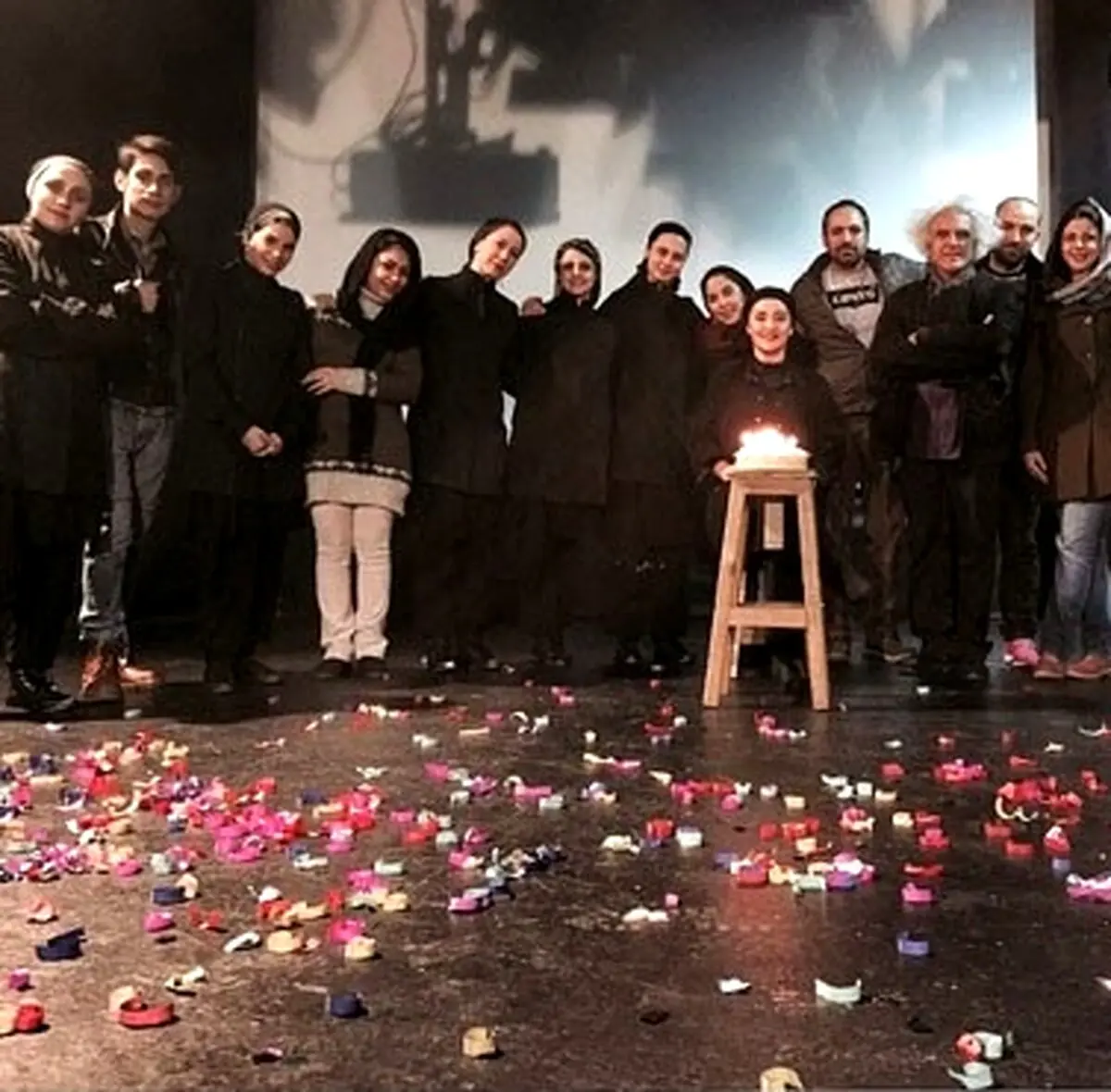جشن تولد خانم بازیگر سر تمرین/عکس