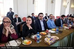 حاشیه‌های جذاب قدردانی ظریف از خبرنگاران/ تصاویر