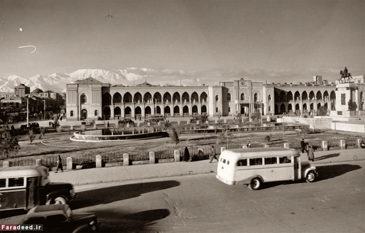 میدان توپخانه تهران در دهه سی/ عکس