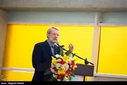 واکنش لاریجانی به اظهارات جدید وزیر خارجه عربستان/ ایران را  منزوی و عربستان را تاکنون هیچ گونه انتخاباتی در آن برگزار نشده پیشرو می‌داند؛ خنده آور است!