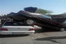 تصادف عجیب پژو با پراید/عکس