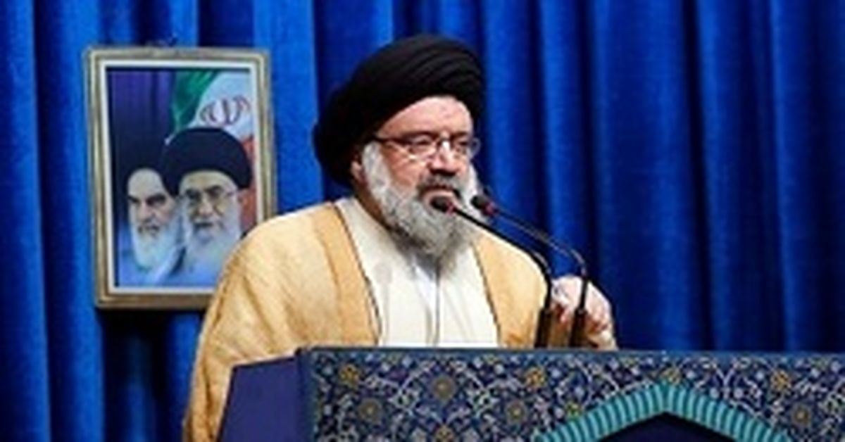 احمد خاتمی: فضای کشور بسیار شاد است/ رونق تولید از ارکان اصلی اقتصاد مقاومتی است