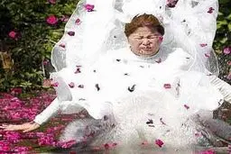 رسم عجیب نوعروسان تایلندی+عکس