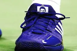 کفش خاص ستاره تنیس/ عکس