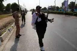 جدیدترین تصاویر از حمله تروریستی به رژه نیروهای مسلح در اهواز