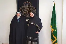 تصویری از بهاره رهنما در کنار معاون حسن روحانی