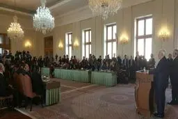 ظریف: اجرای برجام مورد تاکید ایران و فرانسه است