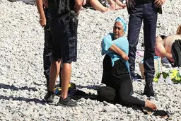 مایوی اسلامی جنجال ساز شد!/تصاویر