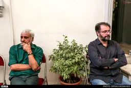 حاشیه‌های تصویری مراسم خاکسپاری بازیگر عین‌الله باقرزاده