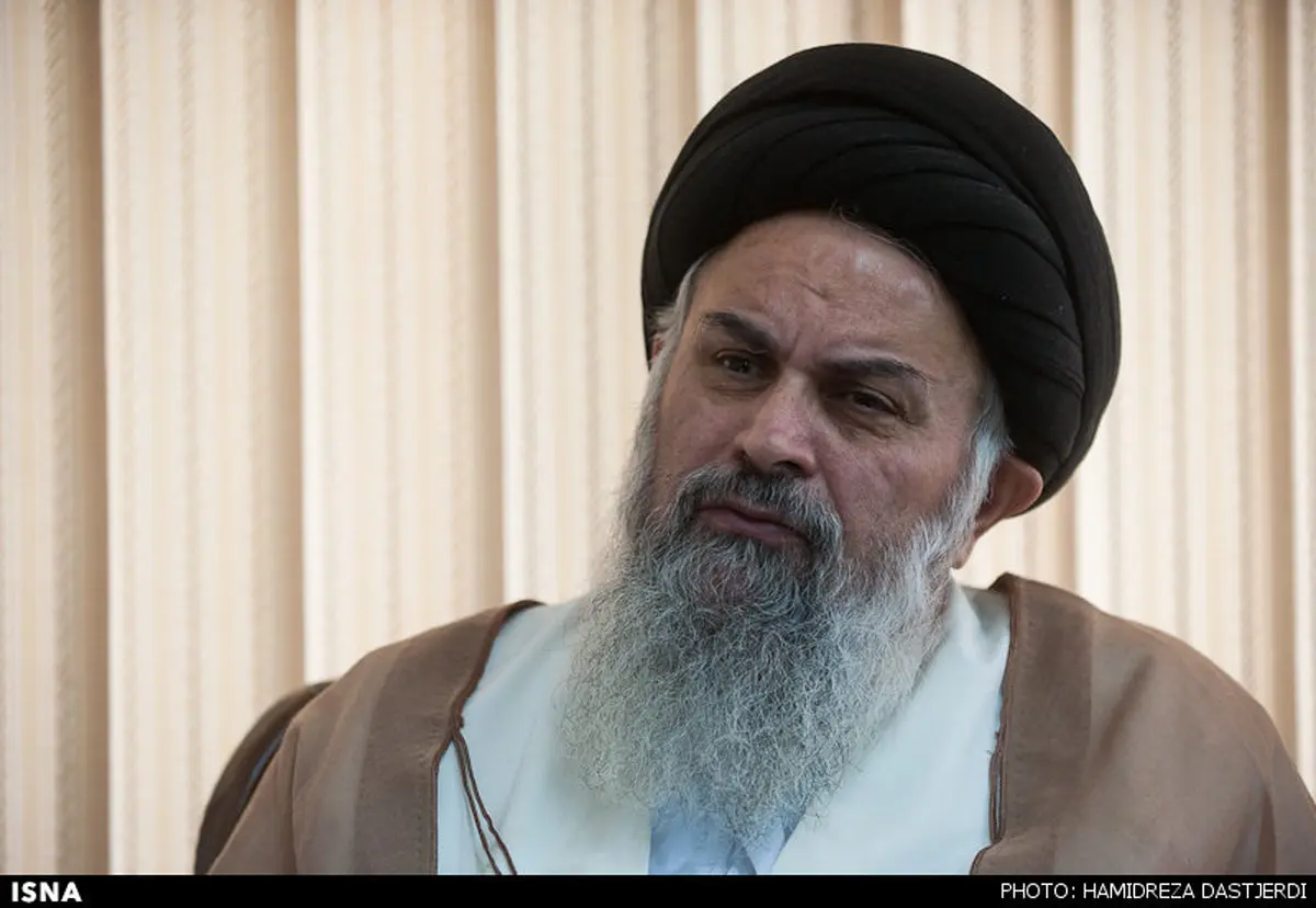 آیت الله موسوی بجنوردی: مخالفان سیدحسن خمینی یقیناً با امام(ره) مشکل دارند /امام در مساله حجاب نمی‌خواستند چیزی به زن تحمیل شود /امام هیچ‌وقت موافق بگیر و ببند نبودند