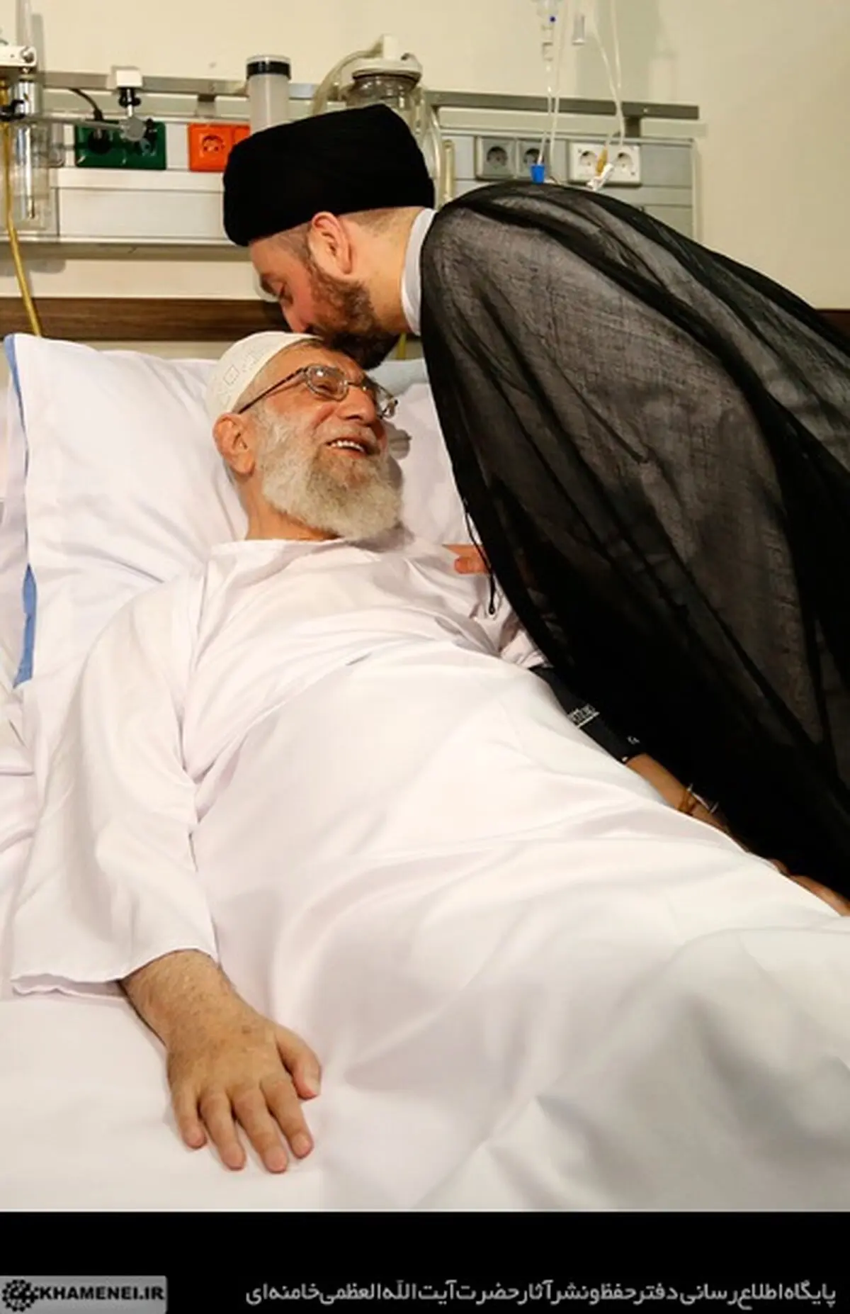 عیادت رئیس مجلس اعلای انقلاب اسلامی عراق از رهبر انقلاب/ عکس