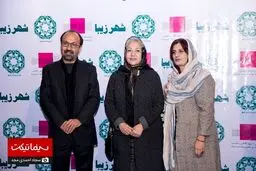 آقای کارگردان و همسرش کنار رخشان بنی‌اعتماد در مراسم خیریه/عکس