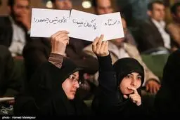 دانشگاه پادگان نیست آقای رئیس جمهور!/ عکس