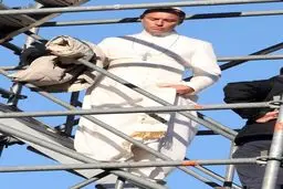 گریم متفاوت بازیگر هالیوودی در نقش رهبر مسیحیان کاتولیک / عکس