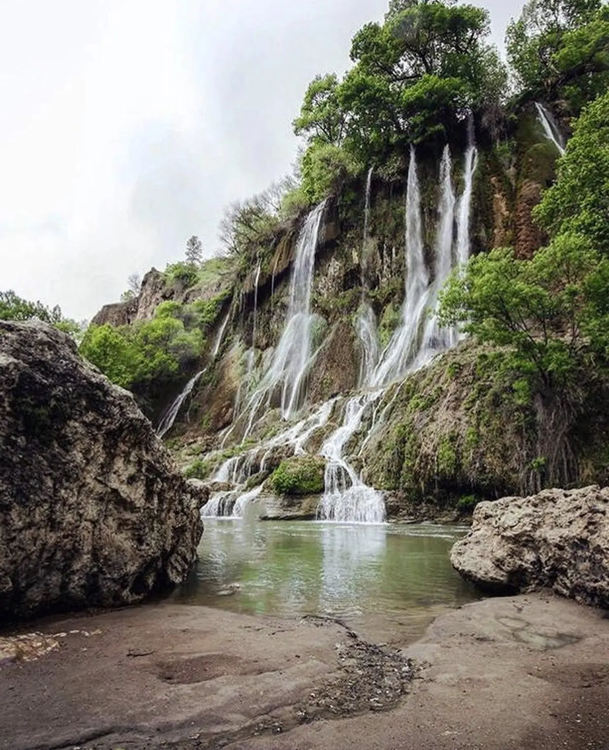 عکس بسیار زیبا از آبشار بیشه