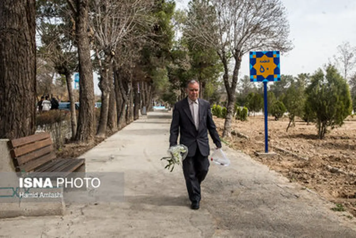 تحویل سال در بهشت زهرا/ تصاویر