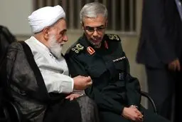 گفتگوی ناطق نوری و سرلشگر باقری در حاشیه مراسم تحلیف/عکس