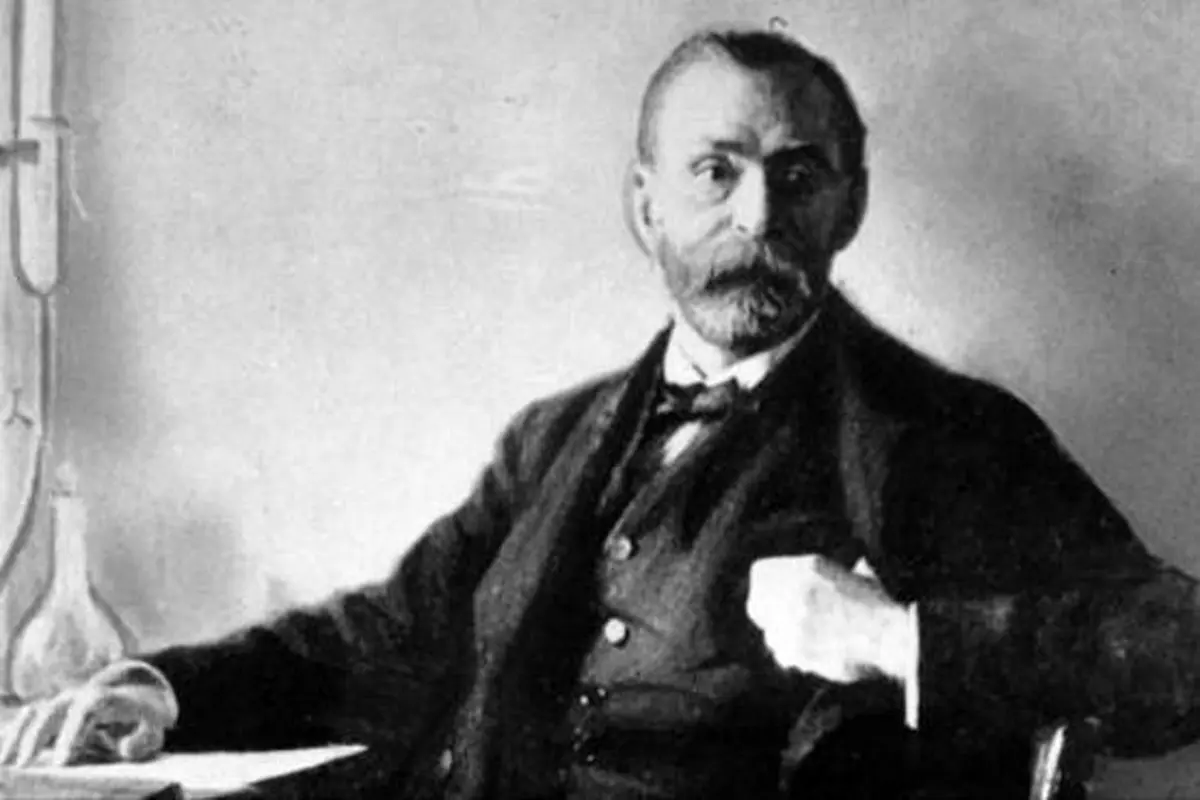 آلفرد نوبل در رشت زندگی می کرد