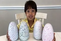 درآمد میلیونی عجیب یک کودک از فضای مجازی