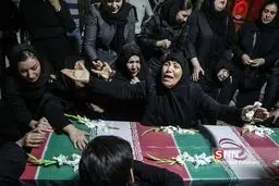 تصاویری تلخ از مراسم وداع با سه تن از شهدای حادثه سانچی