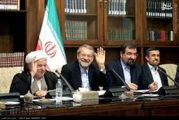 رای مثبت هاشمی و منفی احمدی نژاد/عکس