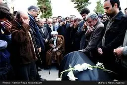 مراسم تشییع همسر آیت الله جنتی به روایت تصویر