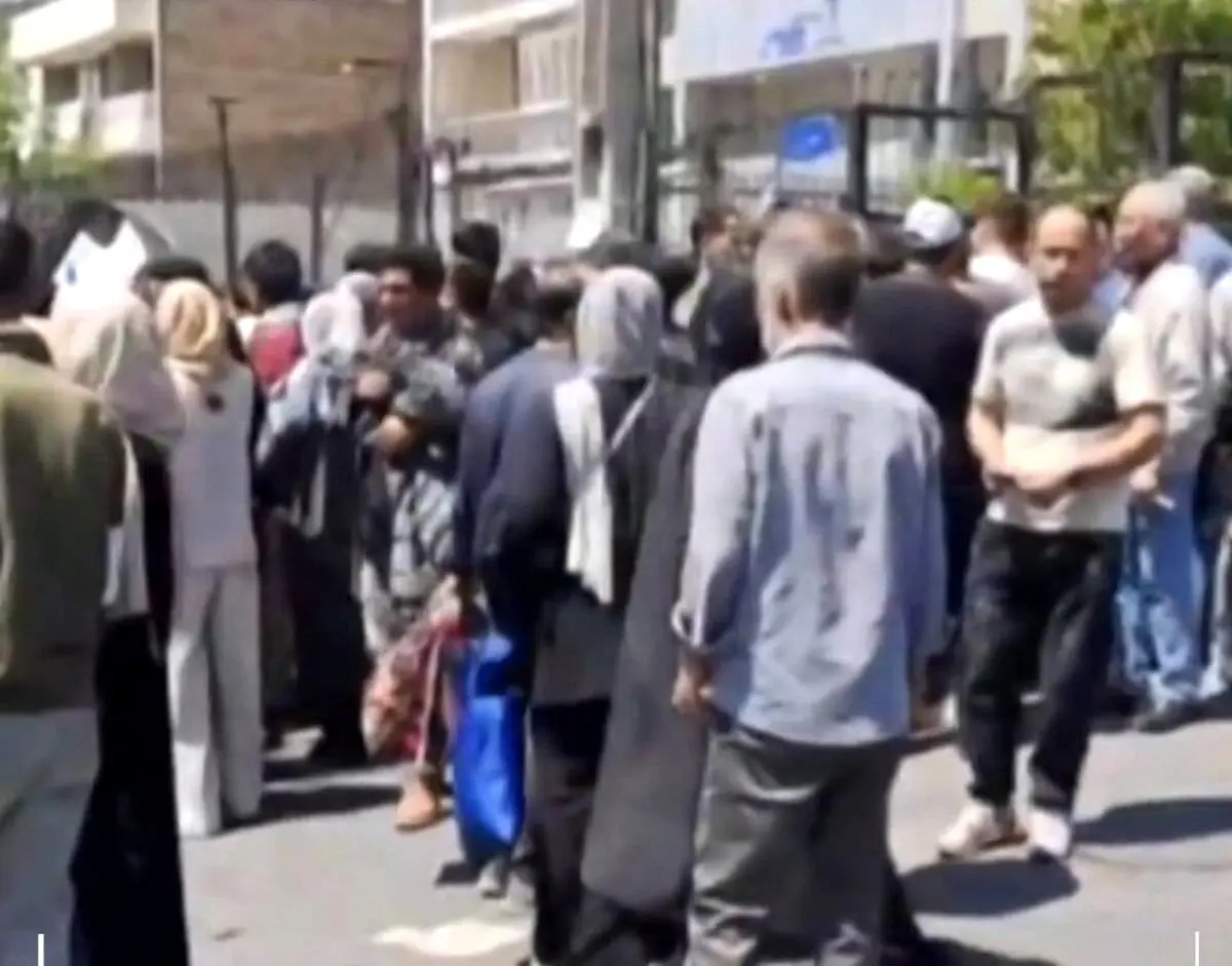 تجمع اتباع افغانستانی مقابل سفارت این کشور در تهران