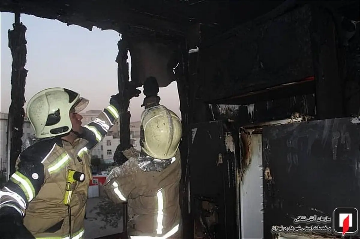 آتش‌سوزی شبانه در مشیریه خانه‌ای را خاکستر کرد/تصاویر